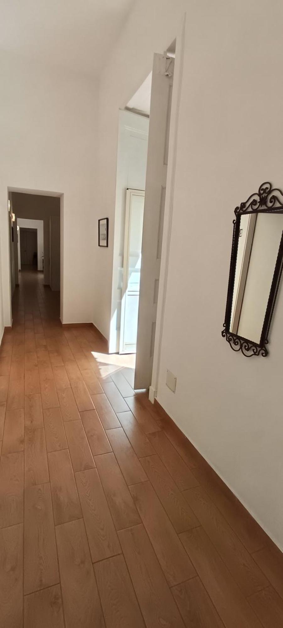 לינה וארוחת בוקר נאפולי Casa Laura Oliva Mancini מראה חיצוני תמונה
